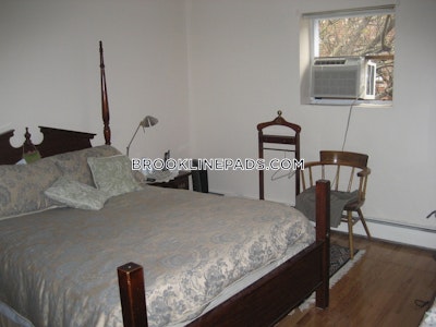 2 Beds 1 Bath - Brookline - Chestnut Hill $2,100 - Brookline - Chestnut Hill $1,990