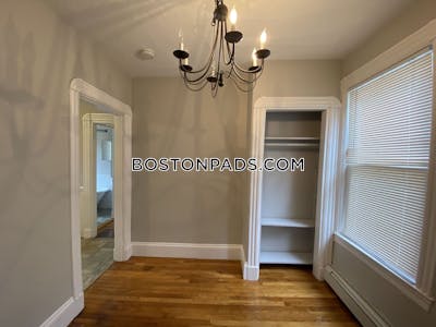 Cambridge 2 Bed 1 Bath CAMBRIDGE Central Square/cambridgeport - $3,000 No Fee