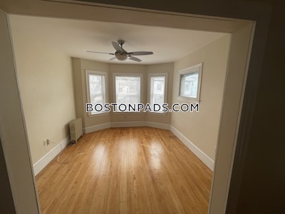 Dorchester Spacious 3 Bed 1 Bath available NOW on Park View St in Dorchester! Boston - $3,500 No Fee