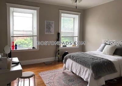 Brookline 4 Bed 2 Bath BROOKLINE- WASHINGTON SQUARE $4,500  Washington Square - $4,100 No Fee