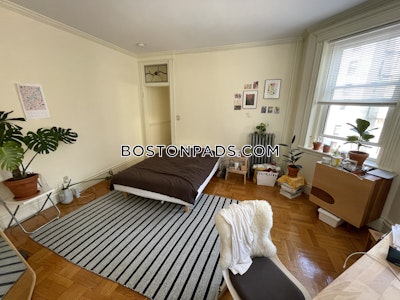 Fenway/kenmore Studio 1 Bath Boston - $2,400 No Fee