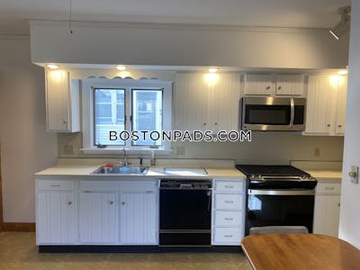 Somerville 6 Bed 2 Bath SOMERVILLE  Tufts - $8,670 No Fee