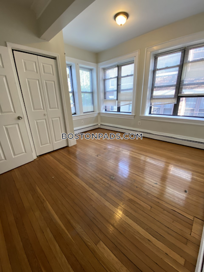 Allston 3 Bed 1 Bath BOSTON Boston - $3,500 No Fee