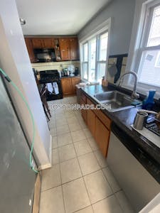 Somerville 5 Bed 2 Bath SOMERVILLE  Tufts - $4,000 No Fee