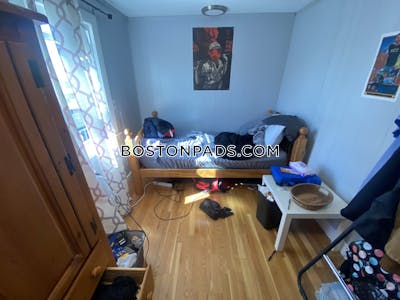 Somerville 5 Bed 2 Bath SOMERVILLE  Tufts - $4,000 No Fee
