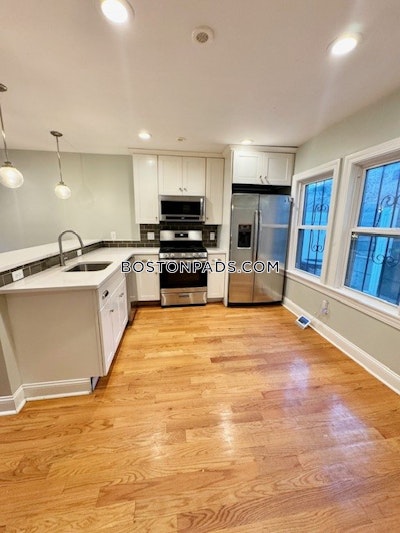 Fort Hill 4 Beds 2 Baths on Saint James Pl Townhouse in Boston Boston - $4,200 No Fee