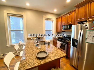 Mission Hill 5 Beds 2 Baths Boston - $8,500 No Fee