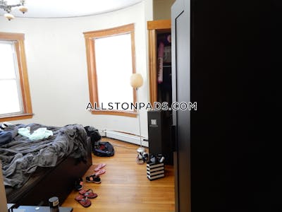 Allston 3 Beds 1.5 Baths Boston - $3,100