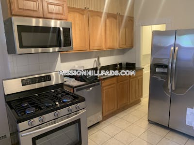 Mission Hill Apartment for rent 4 Bedrooms 1 Bath Boston - $6,500 No Fee