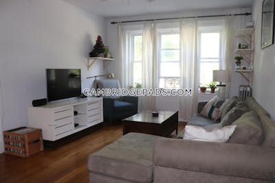Cambridge 1 Bed 1 Bath  Harvard Square - $2,900 No Fee