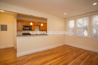 Somerville Renovated Studio 1 bath available 4/1 on Highland Ave in Somerville!  Winter Hill - $1,950 No Fee
