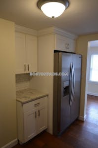 Weymouth 2 bedroom 1 baths in WEYMOUTH - $3,200 No Fee