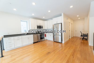 Dorchester 3 bedroom 2 baths in BOSTON Boston - $3,600 No Fee