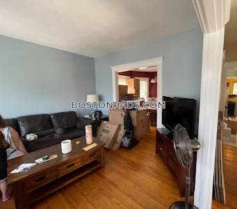 Medford 5 Beds 2 Baths  Tufts - $7,300 No Fee