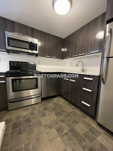 Newton Apartment for rent 1 Bedroom 1 Bath  Newton Corner - $2,400 No Fee