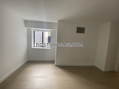Downtown Financial District 1 bed and 1 bath Luxury Apartment Boston - $3,529 No Fee