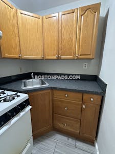 Northeastern/symphony Studio 1 Bath Boston - $2,325 No Fee