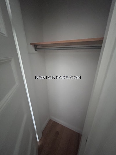 Brookline Studio 1 Bath  Boston University - $1,995 No Fee