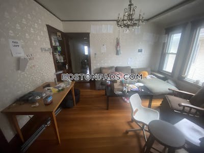 Somerville 4 Beds 1 Bath  Tufts - $4,200 No Fee